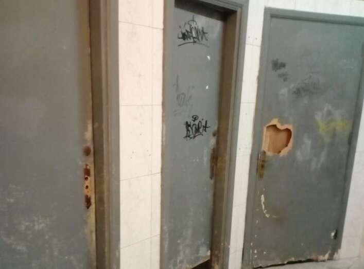 Estado de los baños/COPE GC.